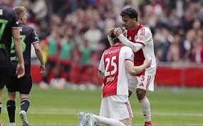 阿贾克斯崩盘全过程：还原关键转折-九游体育