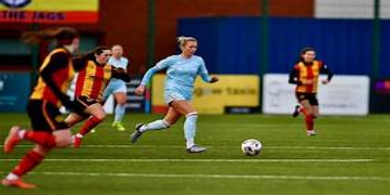 九游体育战术复盘：红牌转折改变比赛走势，Thistle全面掌控节奏-九游体育