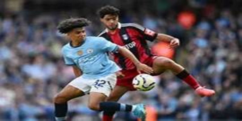 争冠路径与未来赛程压力-九游体育长期预测分析-九游体育